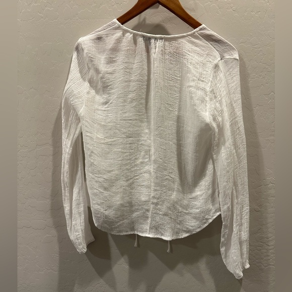 Forever 21 Plunging Peasant-Sleeve Size Small - Picture 3 of 4